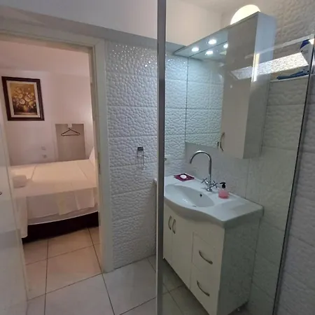 Apartment The White House