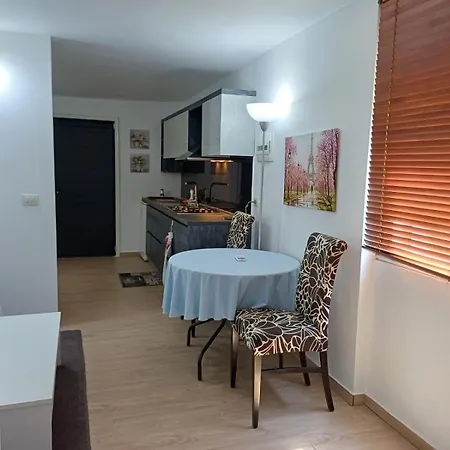 The White House Apartment *